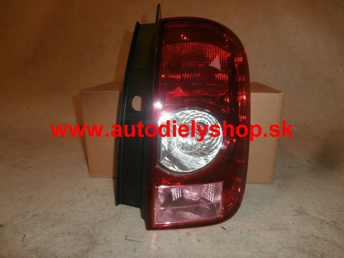 Dacia DUSTER 2010- zadné svetlo Pravé / do roku výroby 11/2013