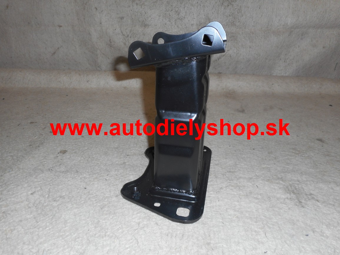 Mercedes M /W164/ 7/2005- držiak výstuhy predného nárazníka pravý 