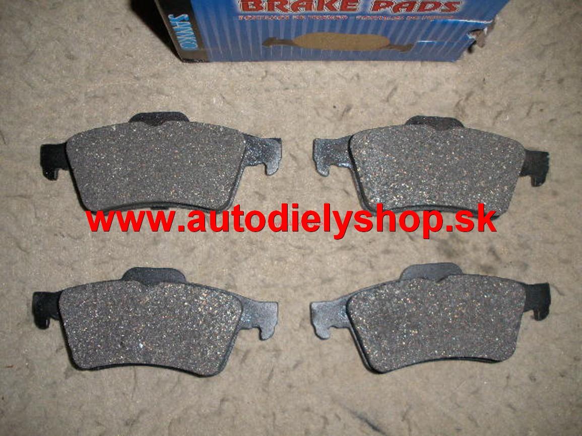 Ford FOCUS C-MAX 10/03- zadné platničky sada SAMKO