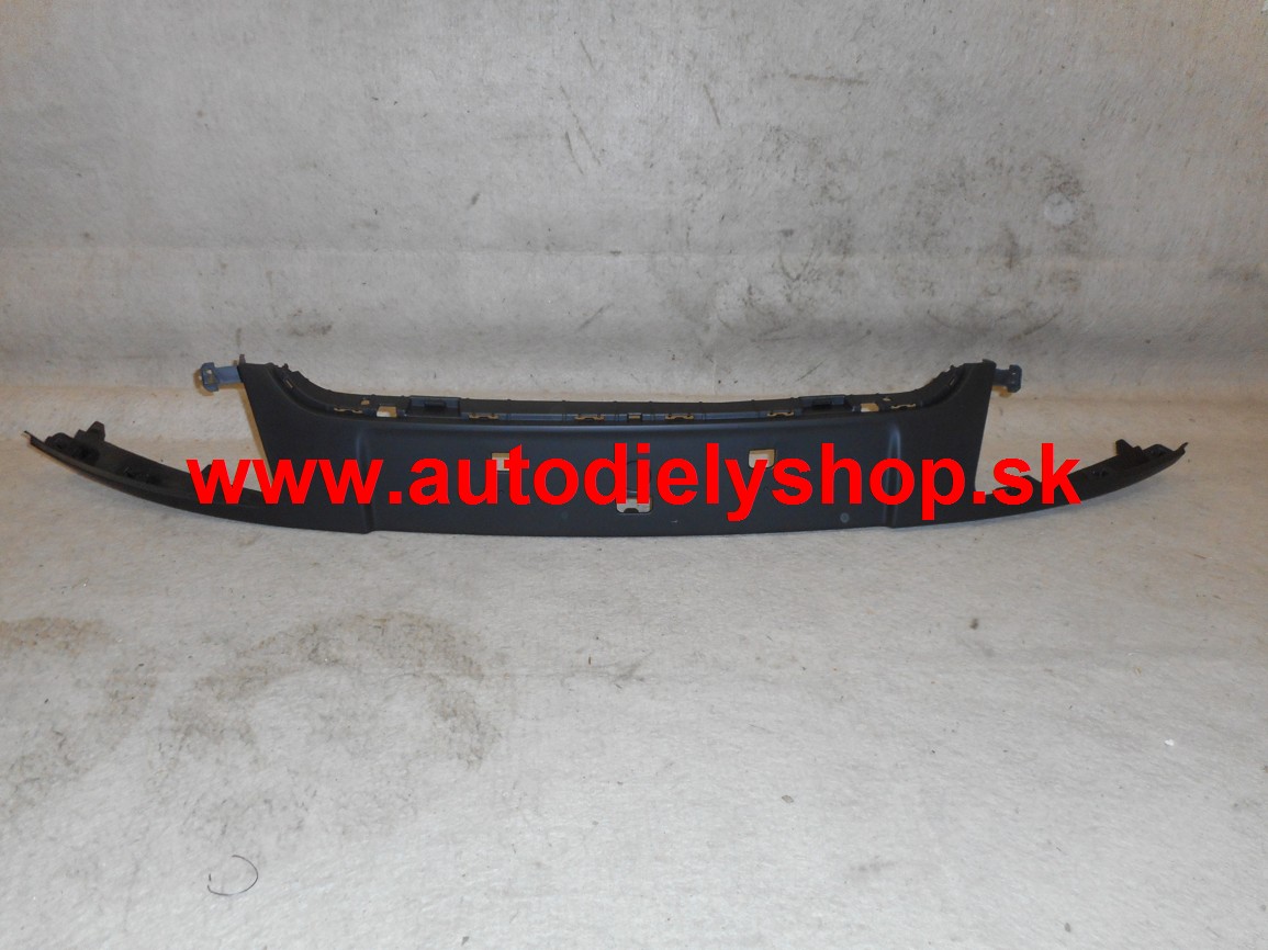 Renault MÉGANE III 11/08- držiak evidenčného čísla / od r.v.2012