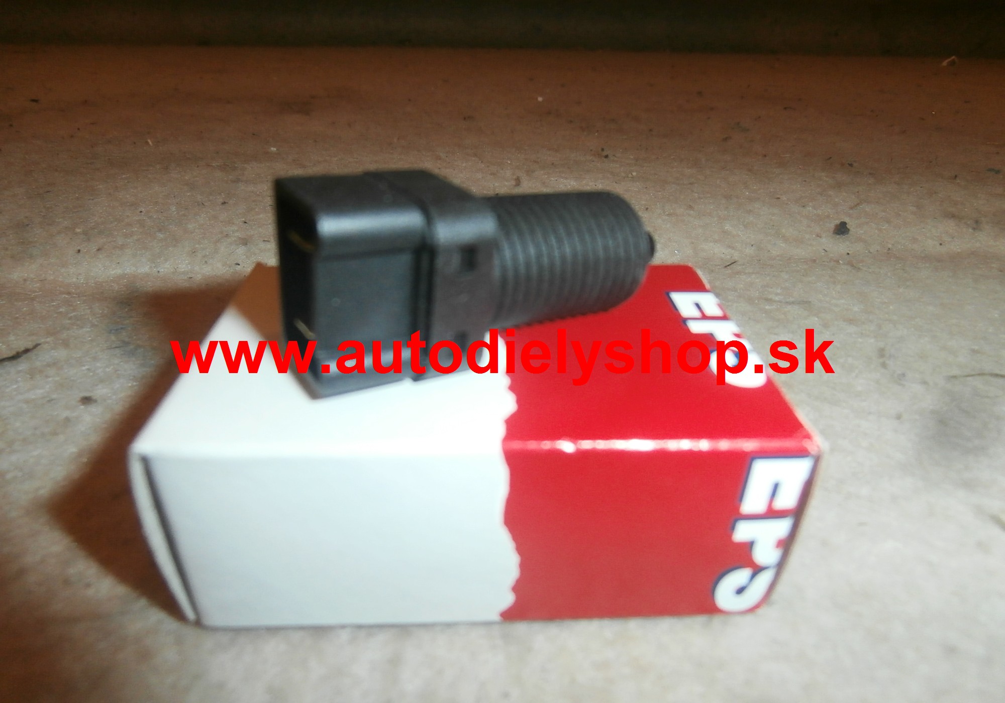 Renault CLIO 5/96-8/98 spínač brzdových svetiel /FACET/