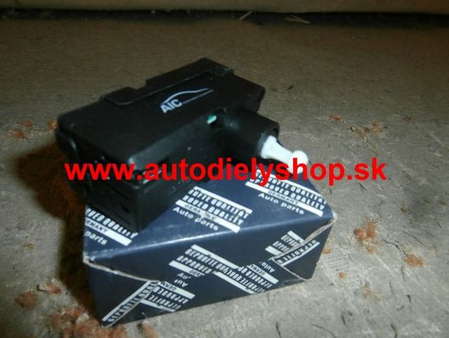 Seat ALHAMBRA 06/10- motorček svetla pravý
