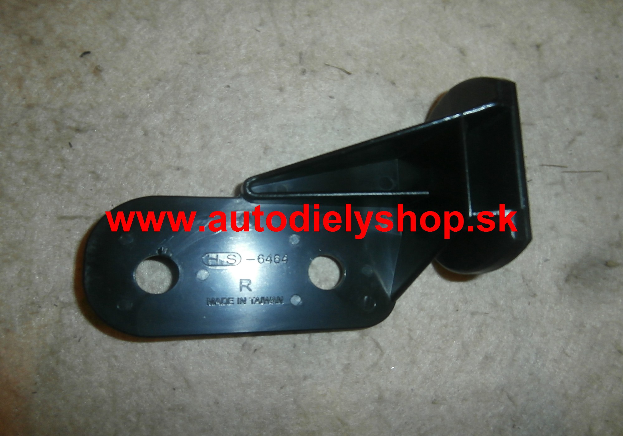 BMW 3 E36 10/90-3/98 držiak predného narazniku Pravý