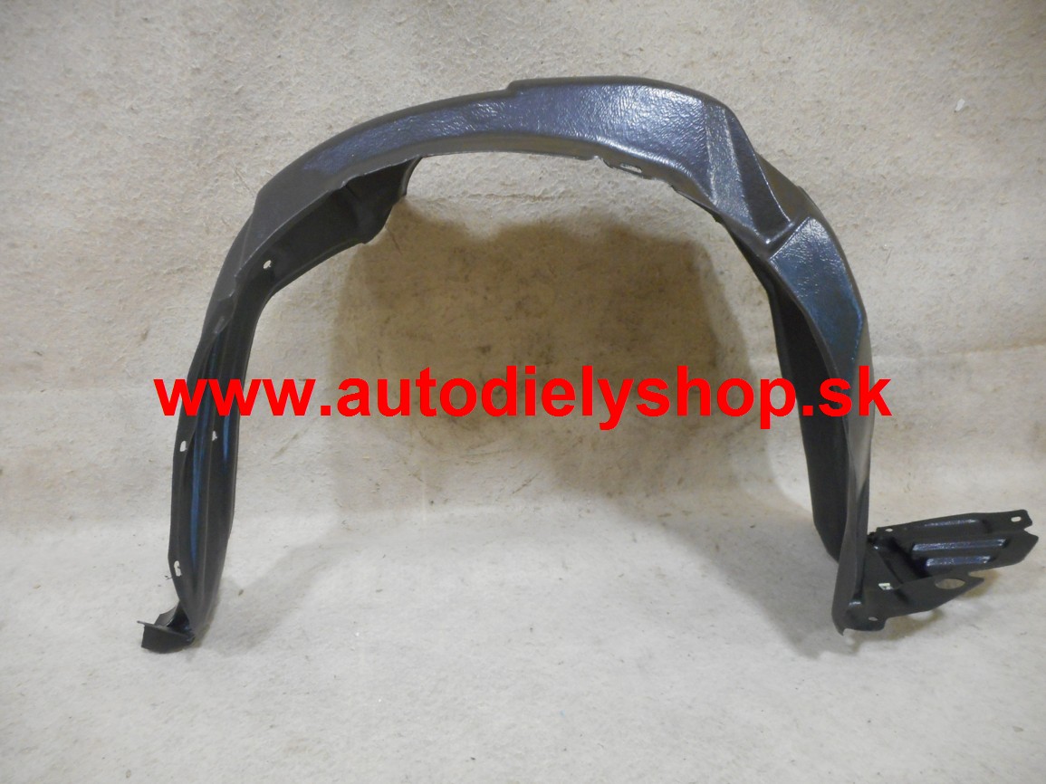 Toyota YARIS 09/11-  predný plastový podblatník pravý