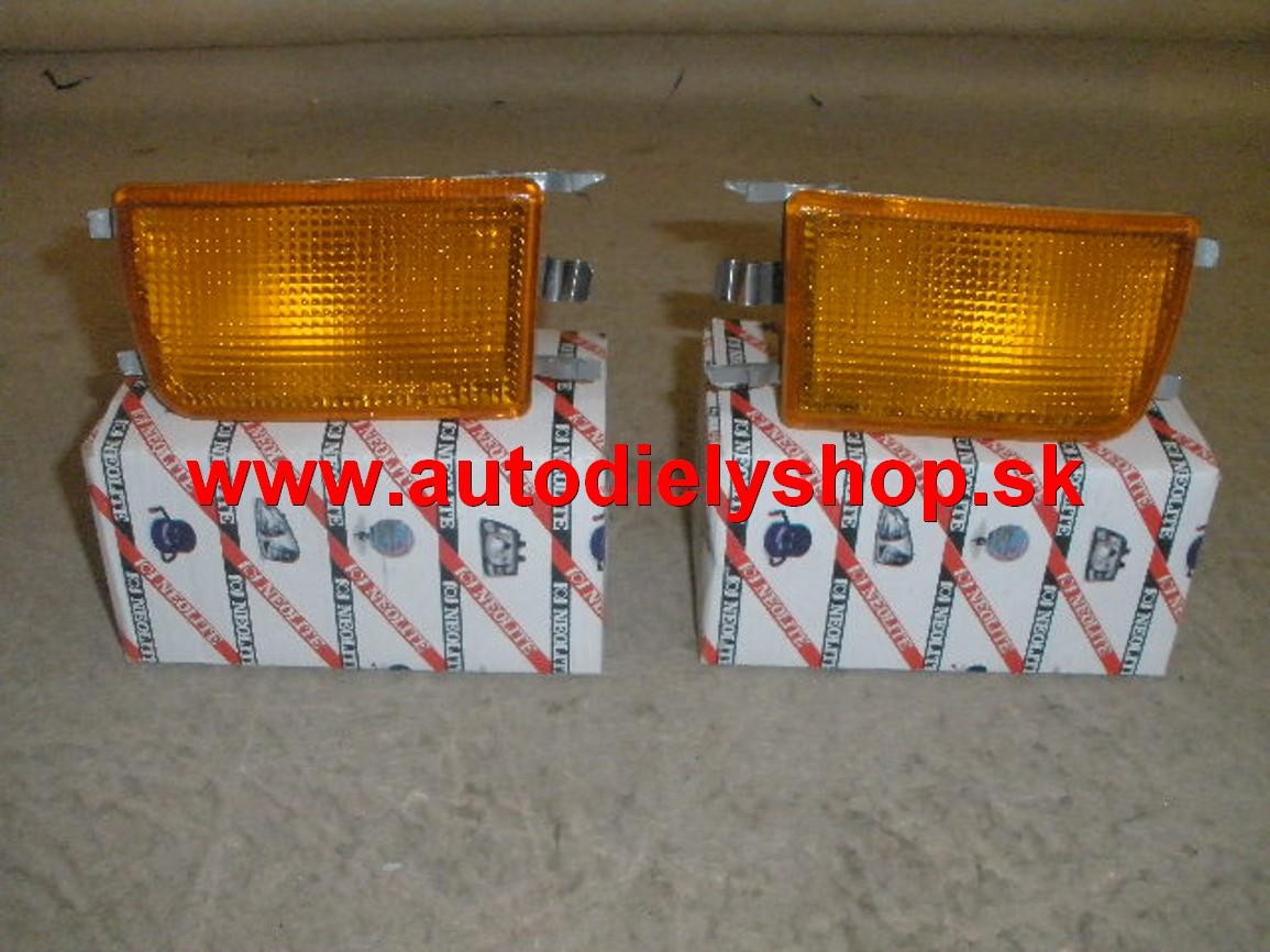 VW GOLF III 9/91-99 smerovky do nárazníku Sada L+P, oranžové