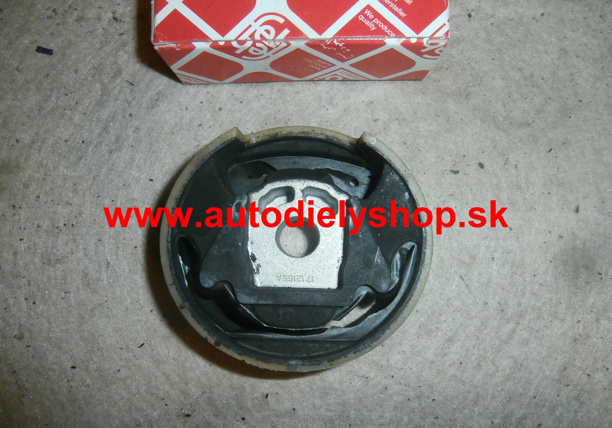 Seat LEON 9/05- uloženie /zavesenie/ motora spodné