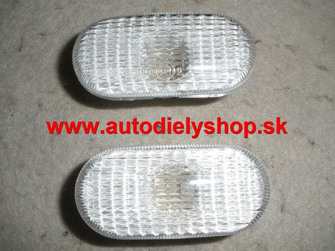 Dacia DUSTER 2010- bočné smerovky biele matné sada L+P