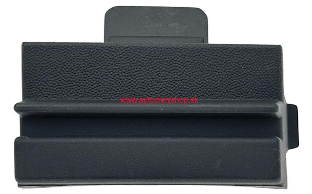 Seat ALHAMBRA 06/2010- predná záslepka ťažného háku pre lak / spodná časť