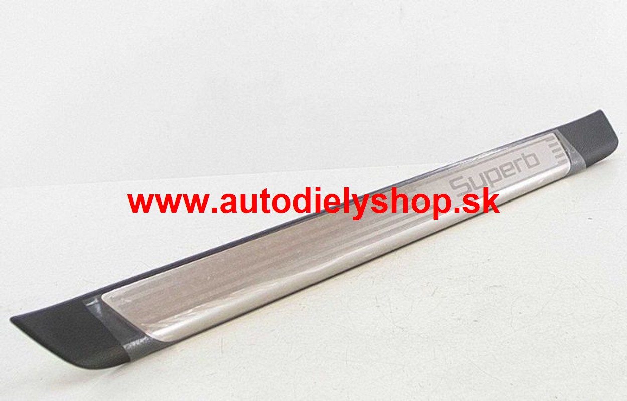 Škoda SUPERB II 5/2013- predná plastová lišta prahu ľavá ORIGINÁL