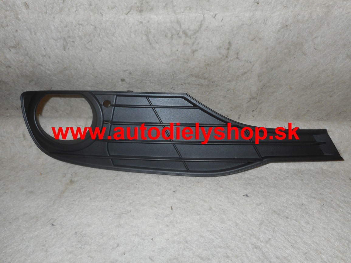 BMW 3 F30,F31 01/12- kryt v nárazníku pravý /UZAVRETÁ/DLHÁ/