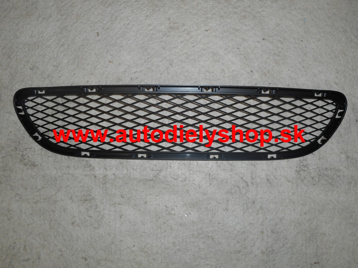 BMW 3 E90, E91 10/2008- kryt v pred.nárazníku stredný 