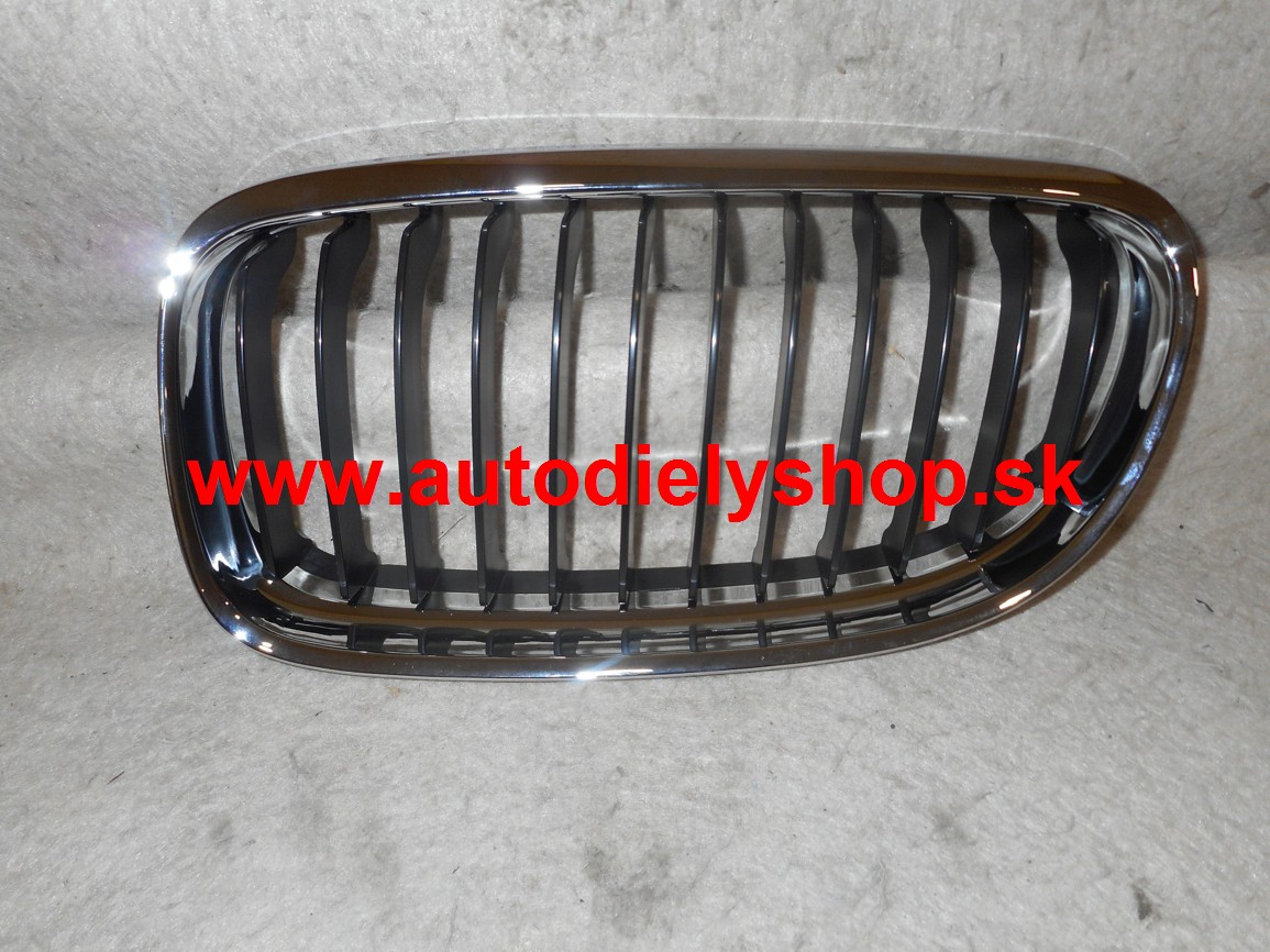BMW 3 E90, E91 10/2008- predná maska chróm/čierna ľavá 