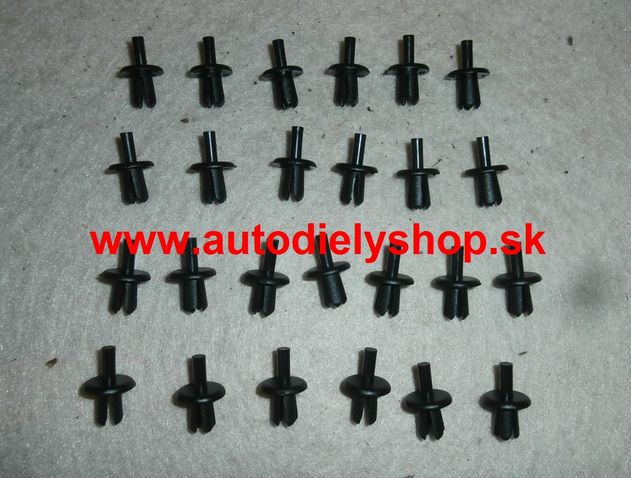 Opel SIGNUM 9/05-08/08 príchytky 25 ks veľa použití