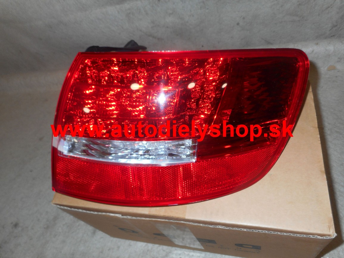 Audi A6 10/08- zadné svetlo vonkajšie pravé LED /PRE KOMBI/