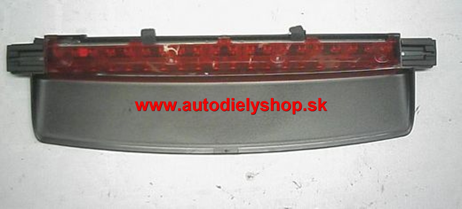 Audi A6 10/08- zadné prídvané brzdové svetla /PRE 4DVER/ ORIGINÁL