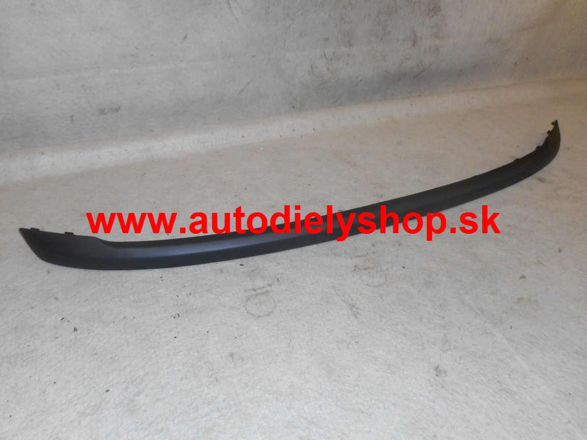 Ford Focus 11/04- lišta zadného nárazníku Stred,HB