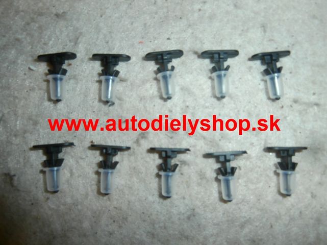 Opel ASTRA H 02/07- príchytky tesnenia 10 ks