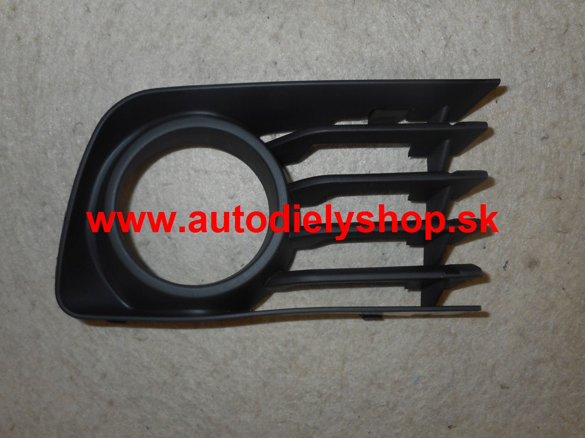 Toyota PRIUS 8/03-1/2009 kryt v prednom nárazníku pravý 