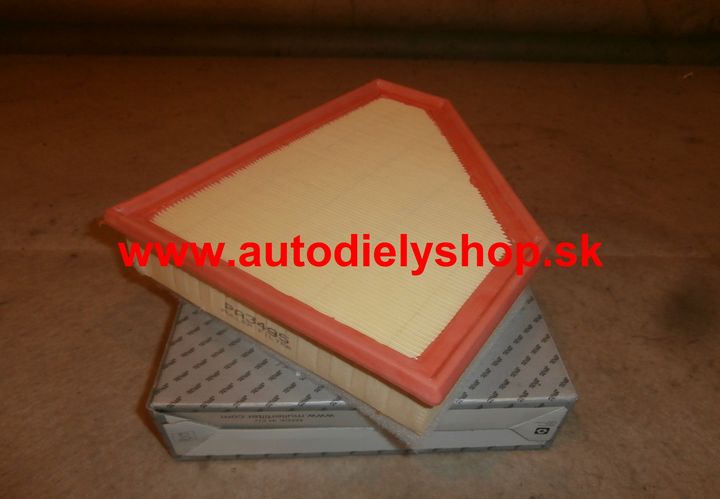 BMW 1 E87 4/2007- vzduchový filter /CLEAN FILTERS/- 123d