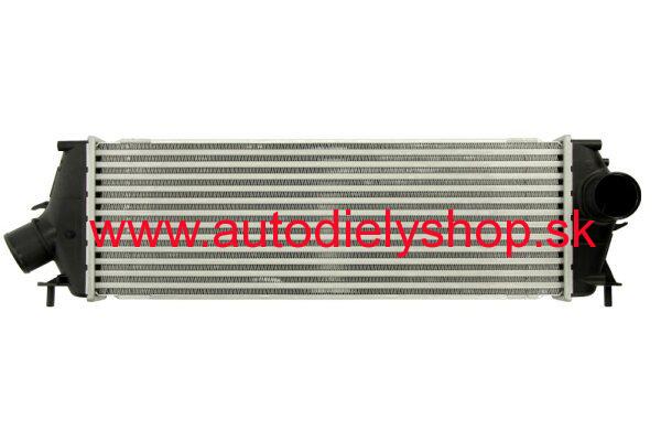 Opel VIVARO 8/01-7/06 chladič vzduchu / INTERCOOLER /1,9-2,5DTi