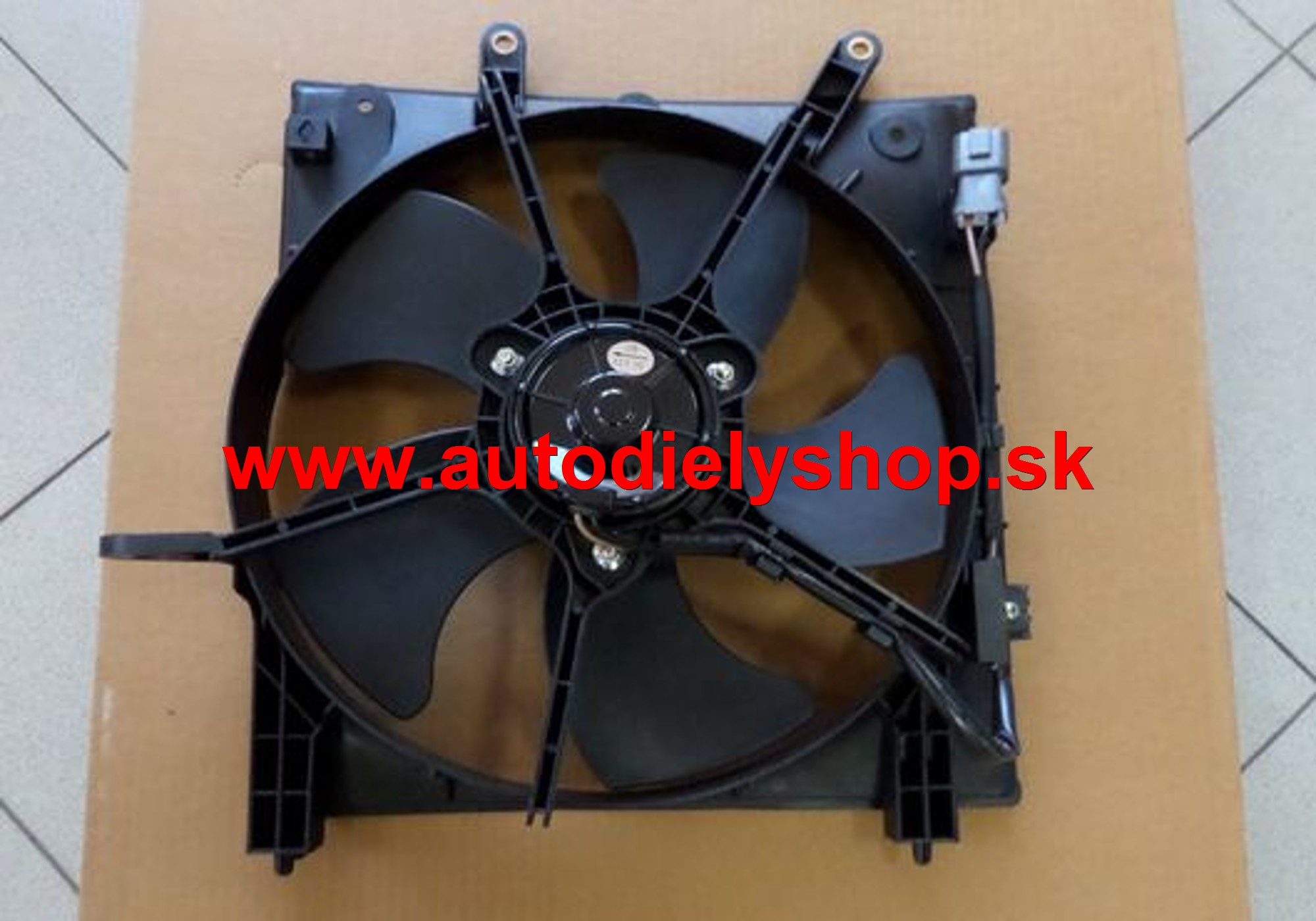 Honda JAZZ 3/2002- ventilátor chladiča