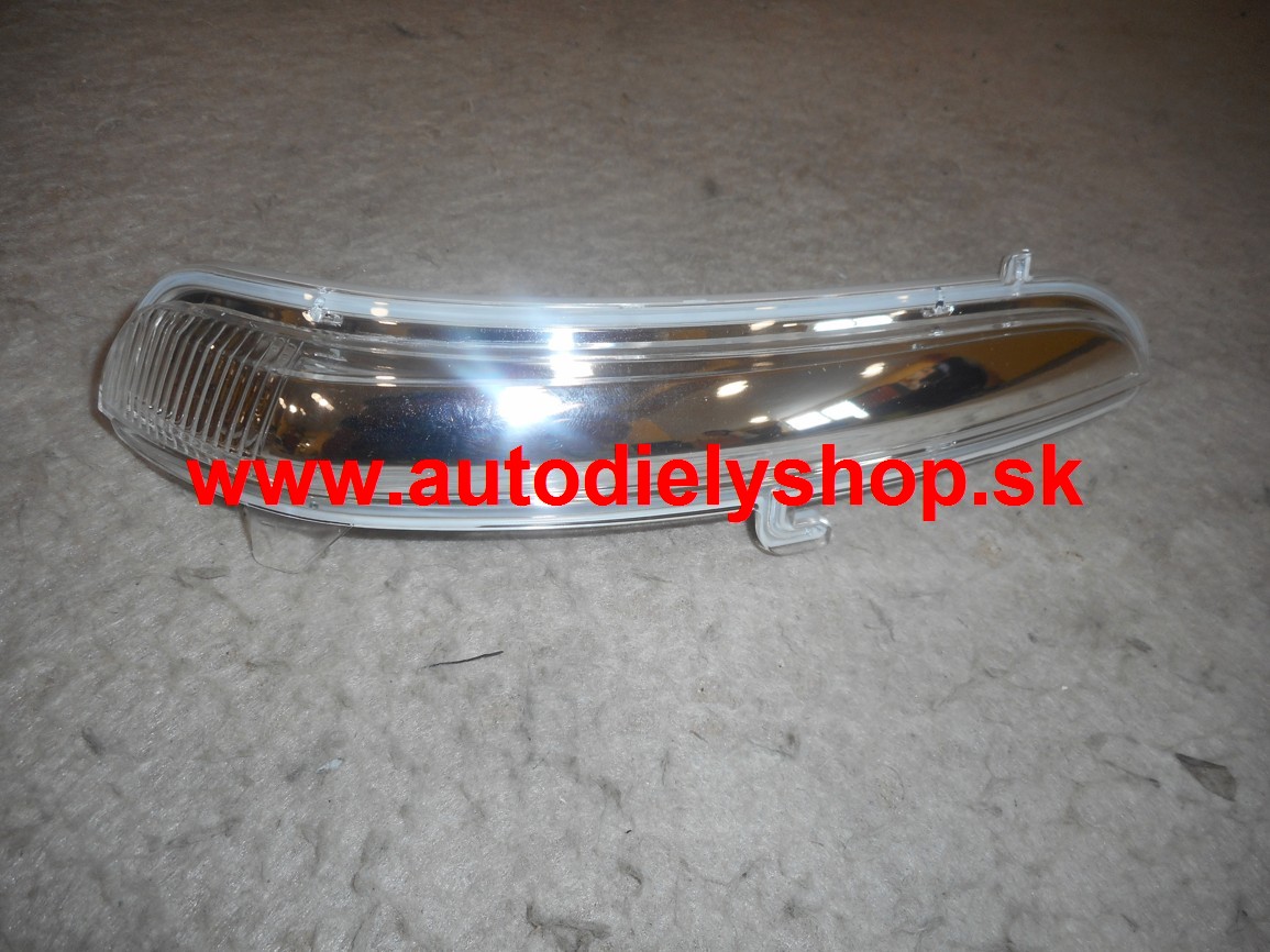 Peugeot 208 04/12- smerovka do spätného zrkadla  ľavá