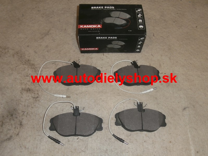 Peugeot 806 9/94-8/02 predné platničky /Kamoka /