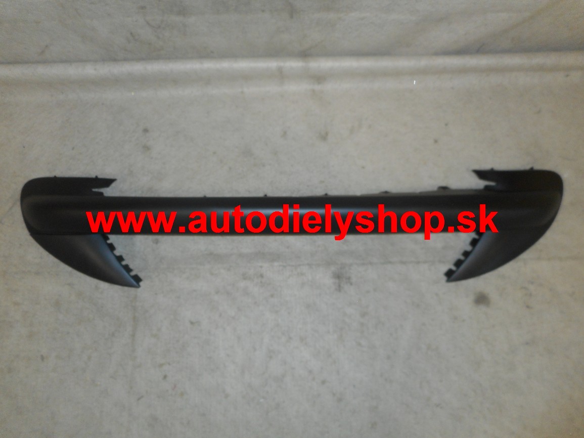 Peugeot 206+ 2/2009-stredná lišta predného nárazníka