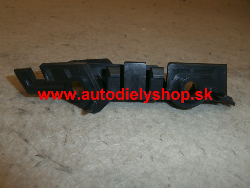 Audi A4 11/2007-2012  Držiak predného nárazníka ľavý.