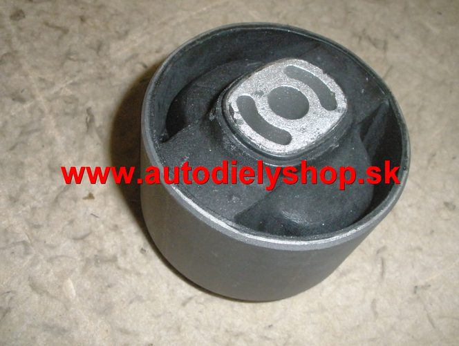 Peugeot Partner 96-02 silenblok motora 1,8-1,9-2,0 / stredný 