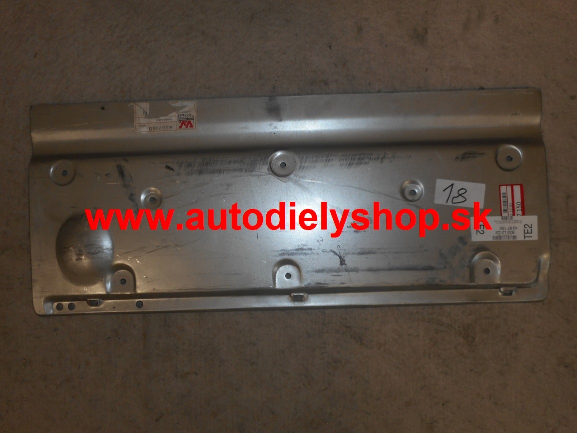 Nissan INTERSTAR 01/07- plech zadných dverí Pravý / 35cm /