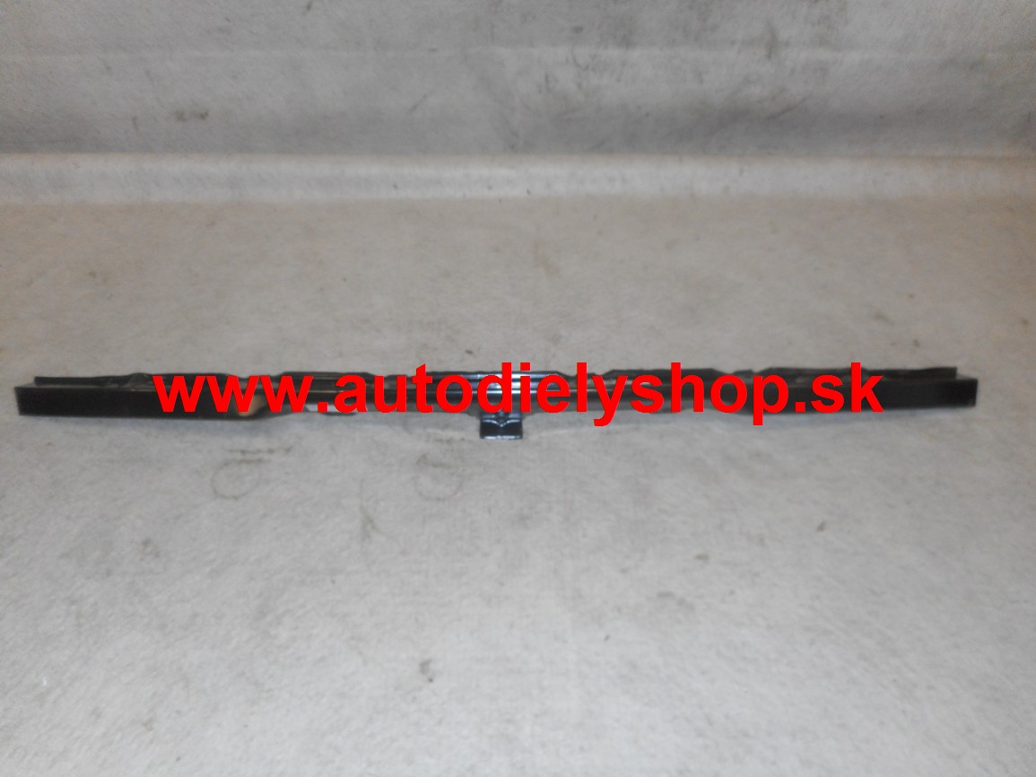 Opel Vectra A 9/92-9/95 Lišta pod reflektorom  /predné stredné čelo/