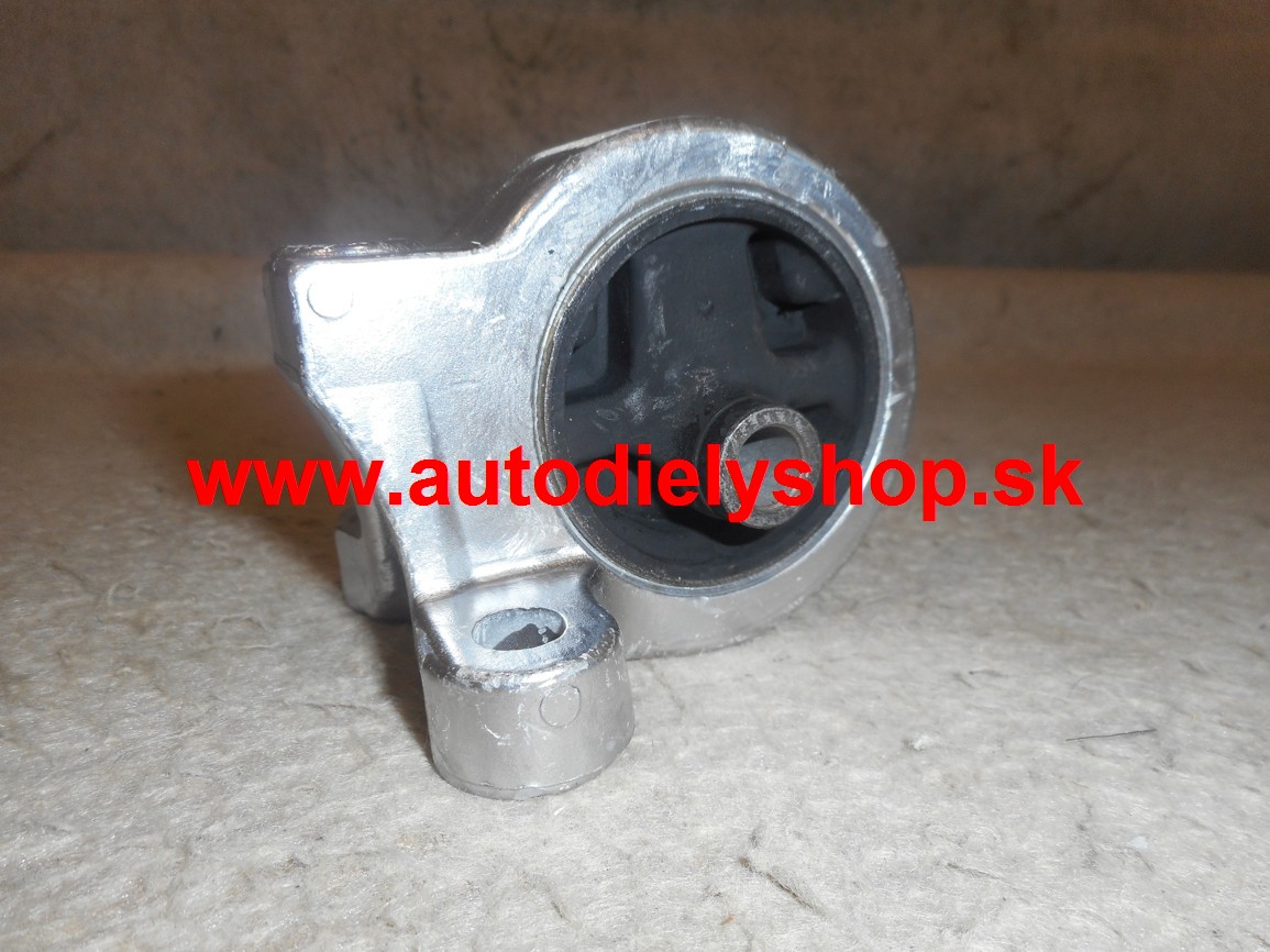 Nissan MICRA K11 12/92-3/98 silentblok motora pre 1.0 (CG10DE)/1.3 (CG13DE)Pravý
