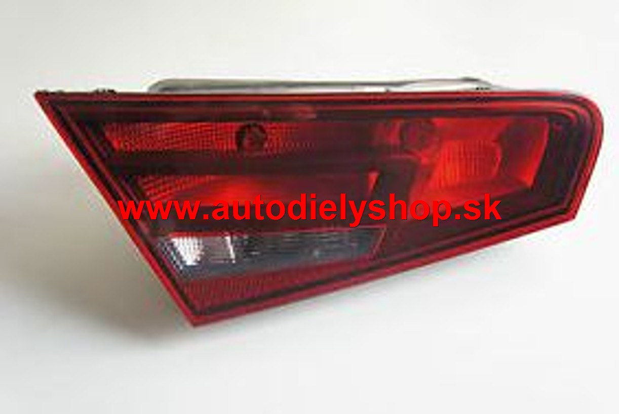 Audi A3 06/12- zadné svetlo vnútorné ľavé /pre 3 DVER./