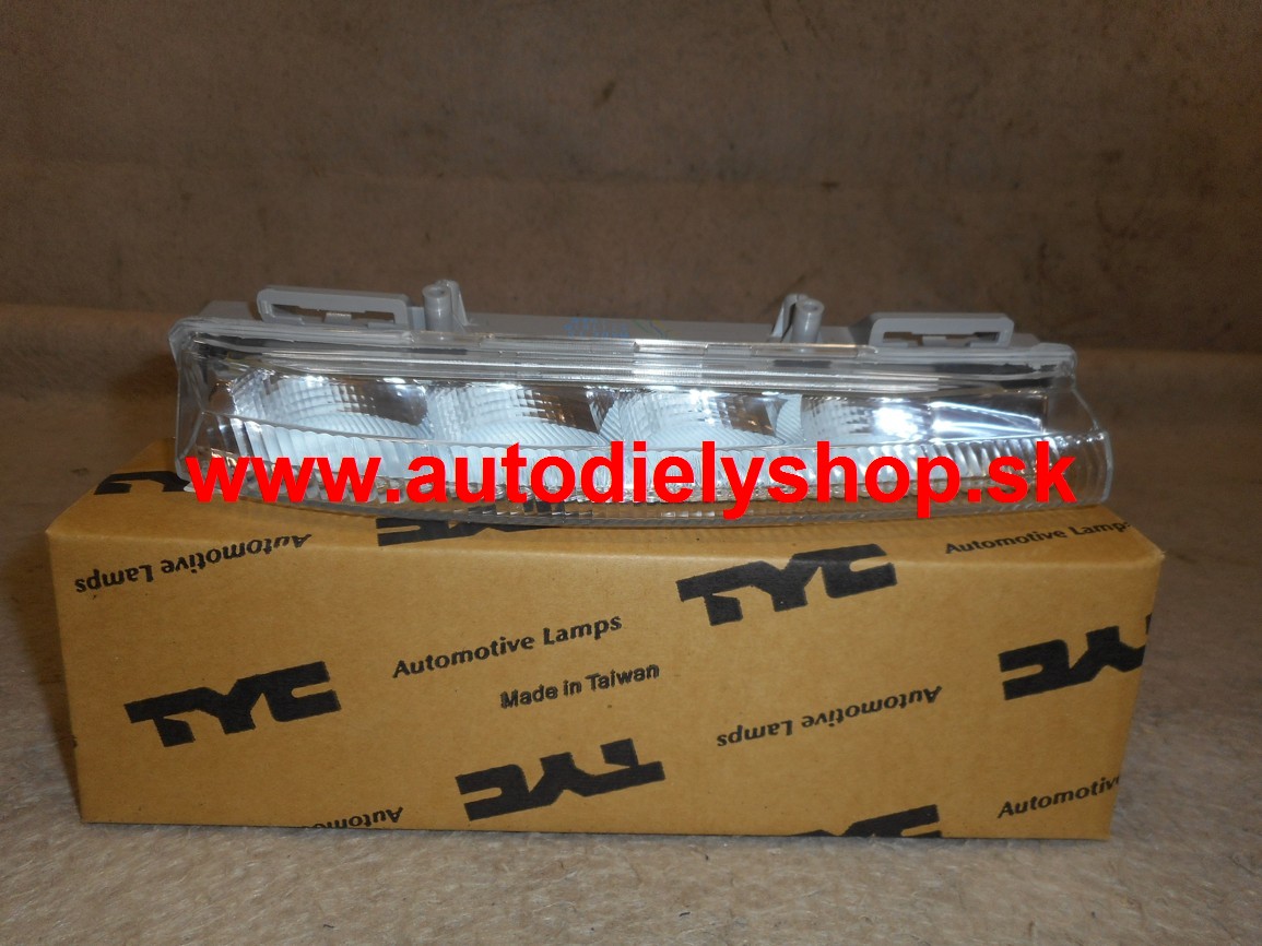 Mercedes W204 "C" 03/2011- denné svietenie LED pravé