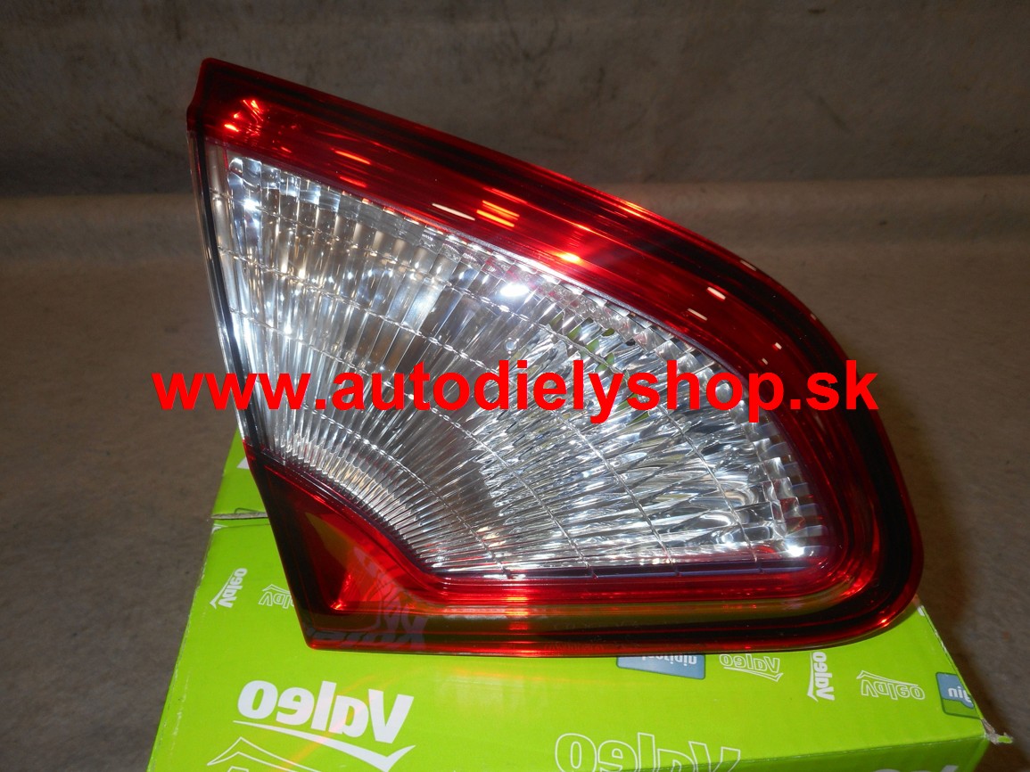 Nissan QASHQAI 2010-2014 zadné svetlo vnútorné ľavé /VALEO/