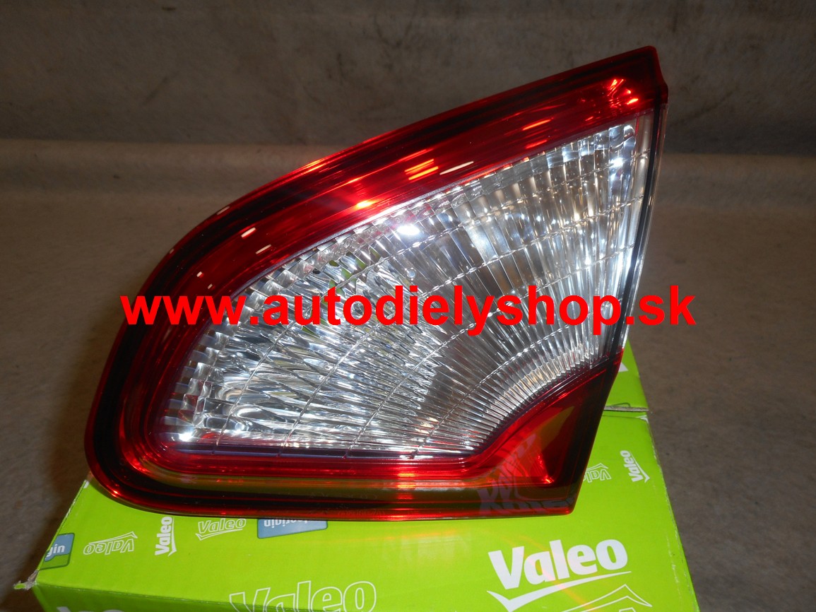 Nissan QASHQAI 2010-2014 zadné svetlo vnútorné pravé /VALEO/