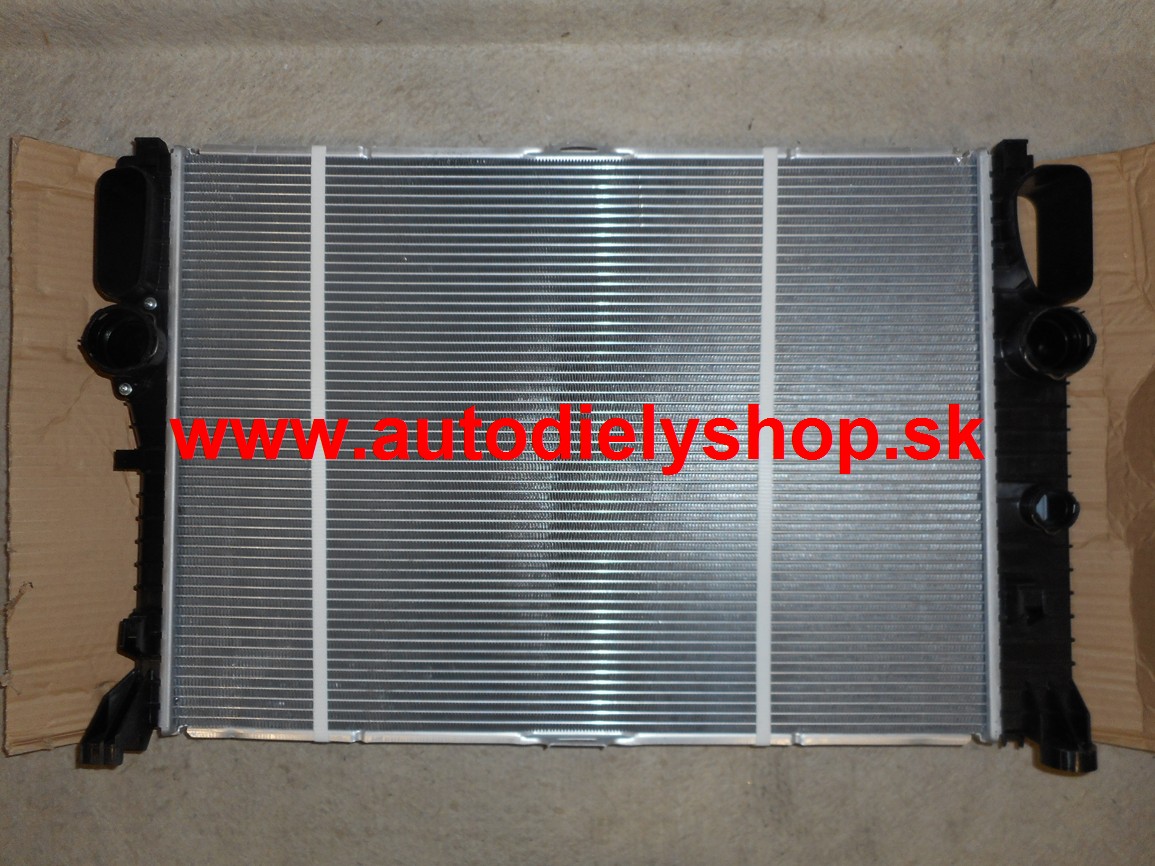 Mercedes W211 "E" 7/2006-12/2008 chladič vodný /E280, 320CDí/400/420/E55/E63/