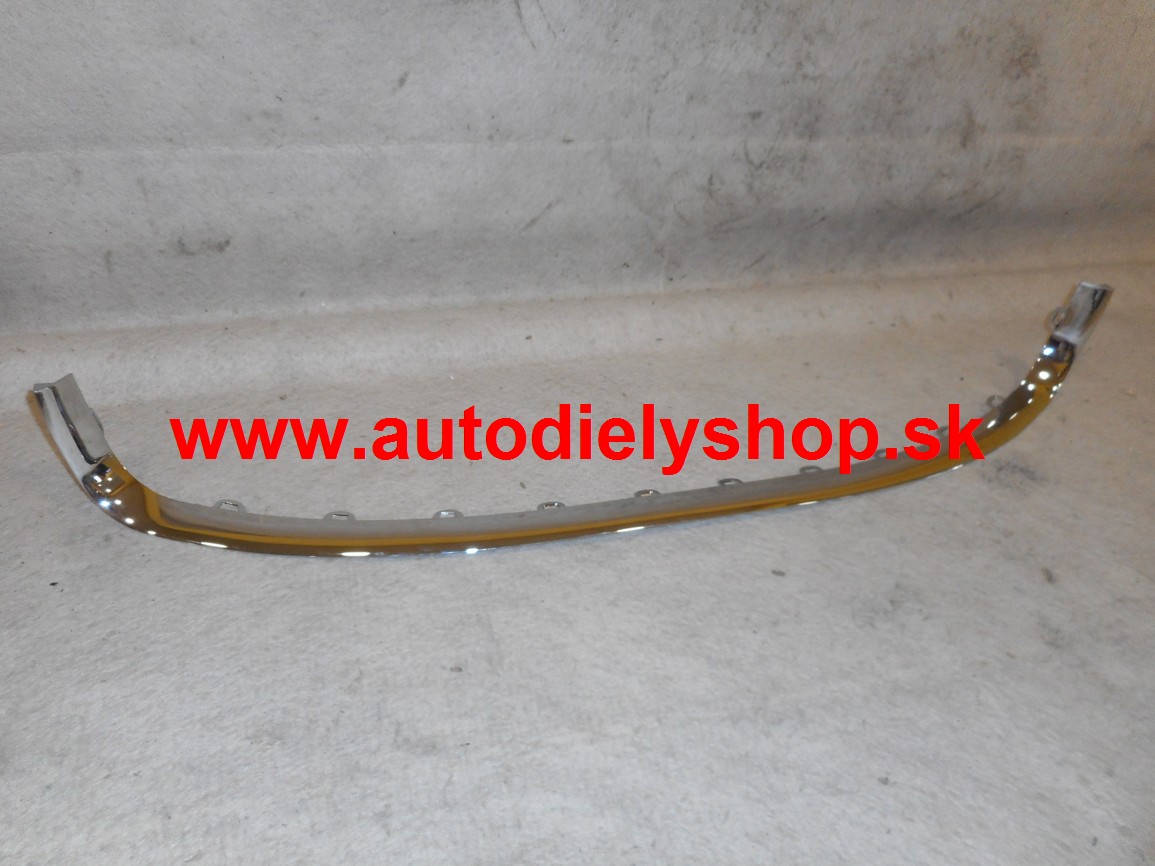 Škoda SUPERB II 3/2008- lišta mriežky predného nárazníku / chrom/