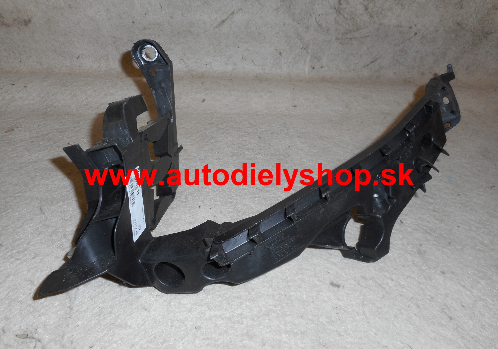 Audi A4 11/2007-10/2011 Uchyt reflektora predný ľavý