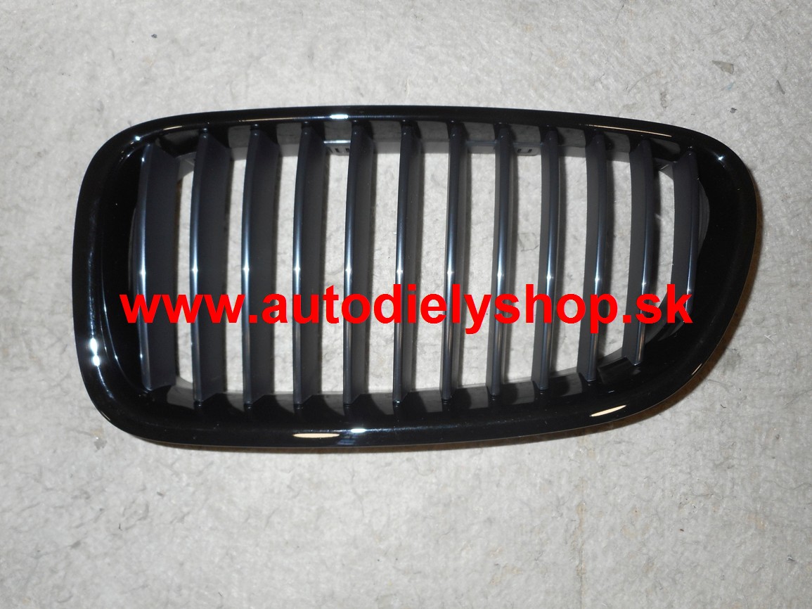 BMW 5 F10, F11 3/2010- predná maska čierna ľavá pre M PAKET