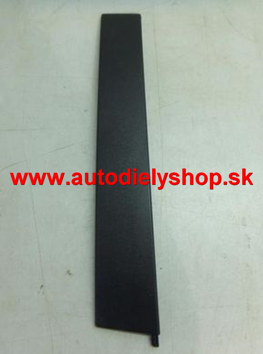 Ford FOCUS 2/2008- lišta zad.dverí (OKENNÁ ČASŤ U STREDNÉHO STĹPIKA) pravá