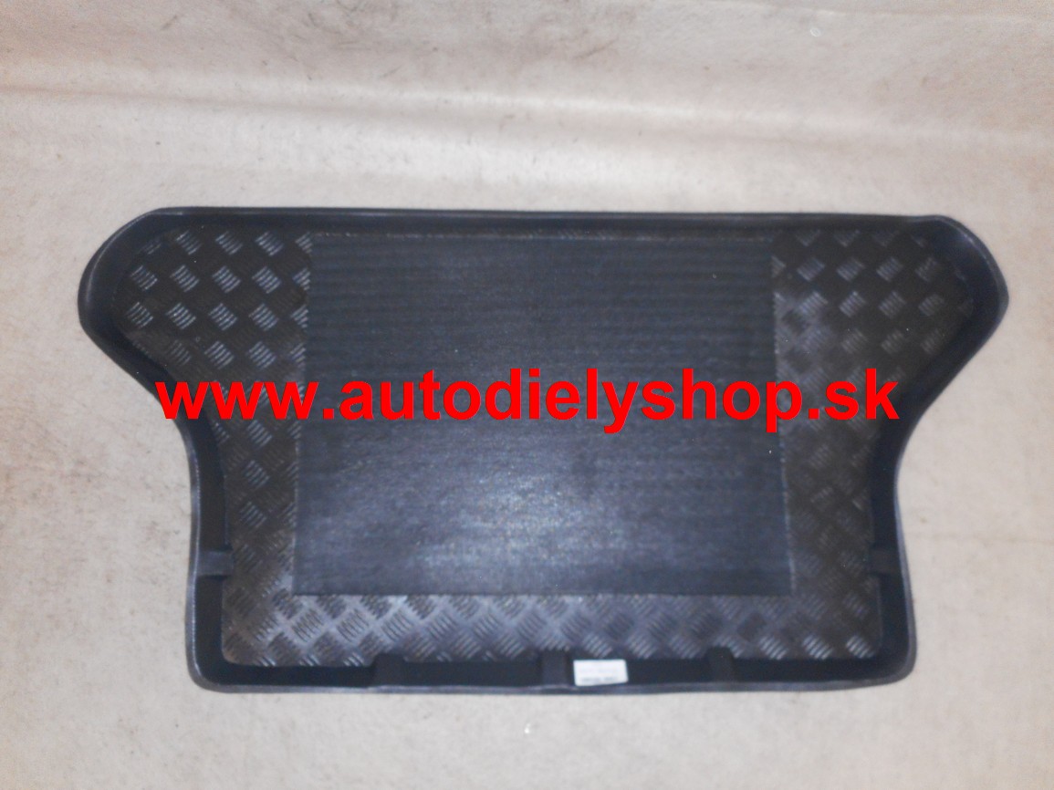 Land Rover FREELANDER 1/97-12/03 vanička do kufra s protišmykovou úpravou na 5dv
