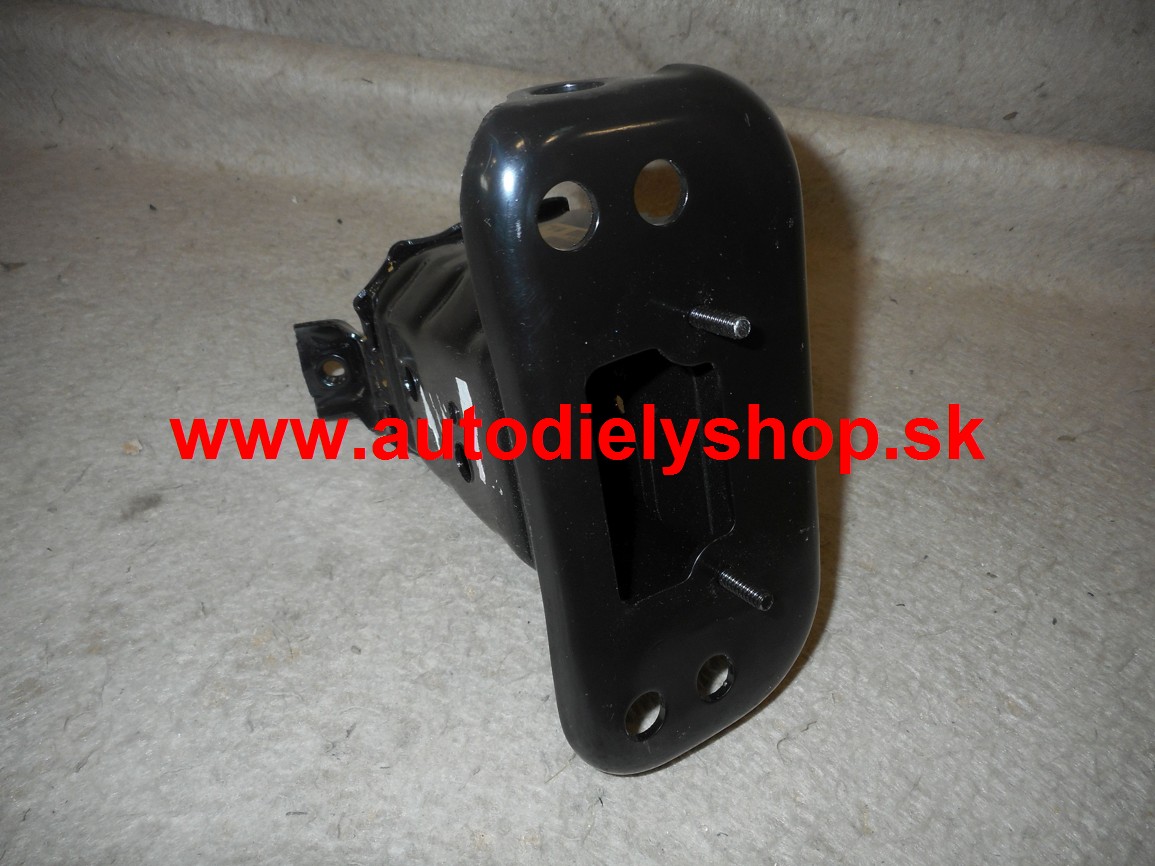 Toyota YARIS 2/06-3/09 Drziak vystuhy predného nárazníka ľavý