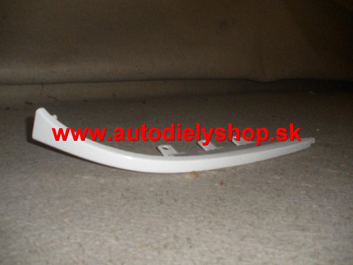 Mazda 323 SED 10/96-10/98 Lišta pod svetlo pravá 