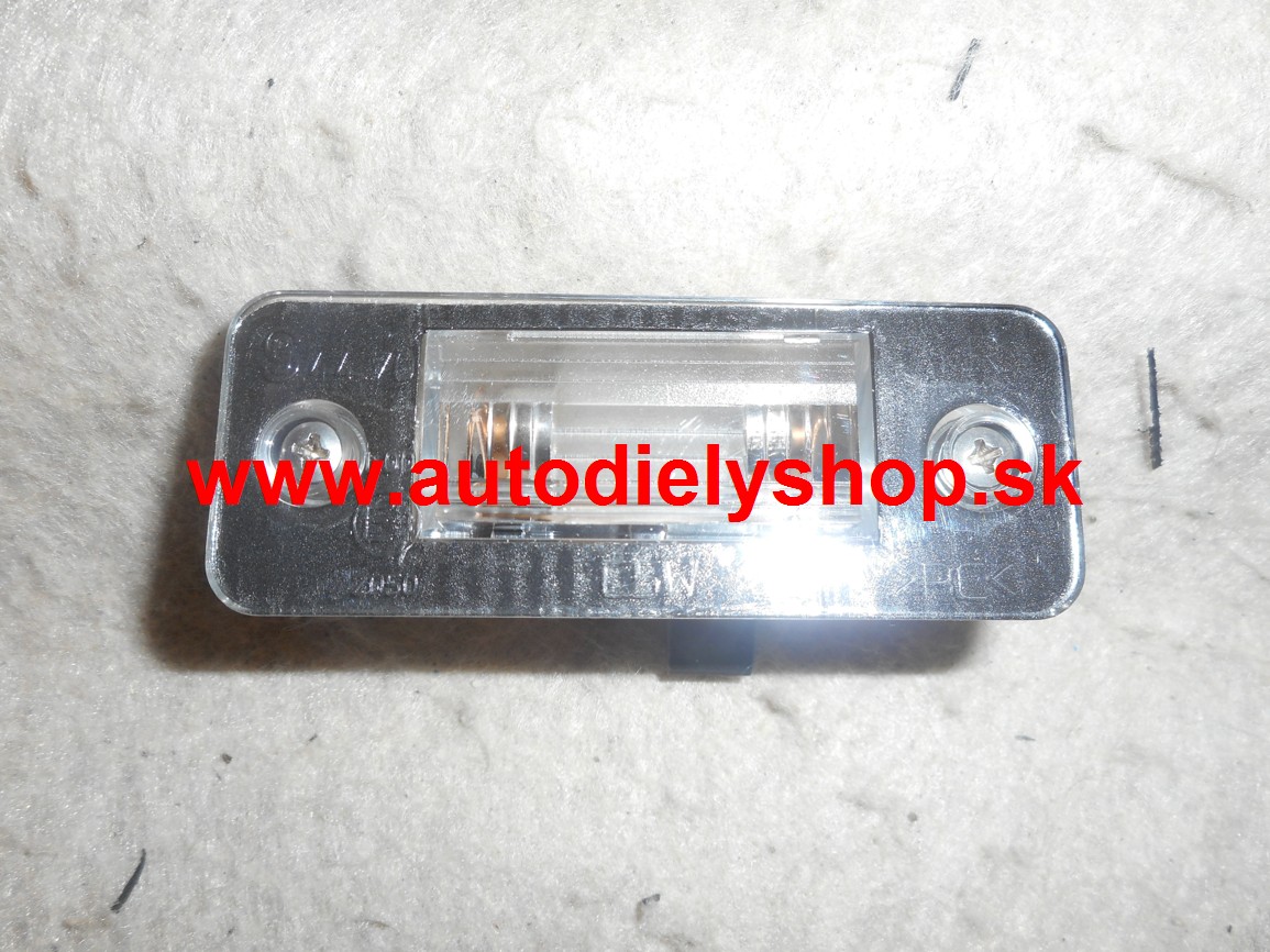 Audi A8 1/2003-7/2010 Osvetlenie špz na 4dver. pravé ORIGINAL