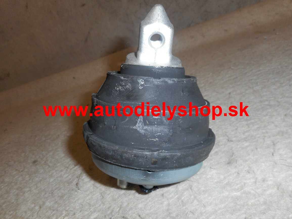 BMW 5 E39 98-8/04 hydroložisko  prednej nápravy pravá strana