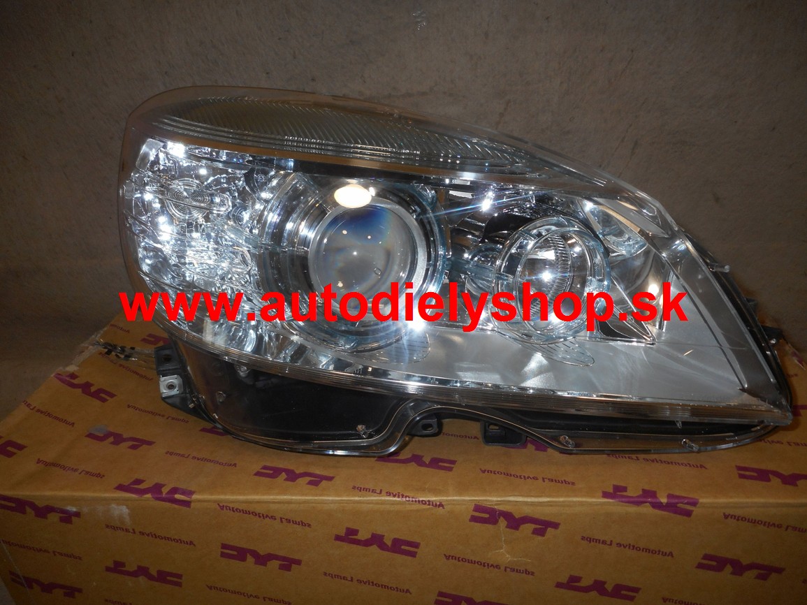 Mercedes W204 "C" 1/2007-9/2011 predné svetlo pravé xenon D1S+H7