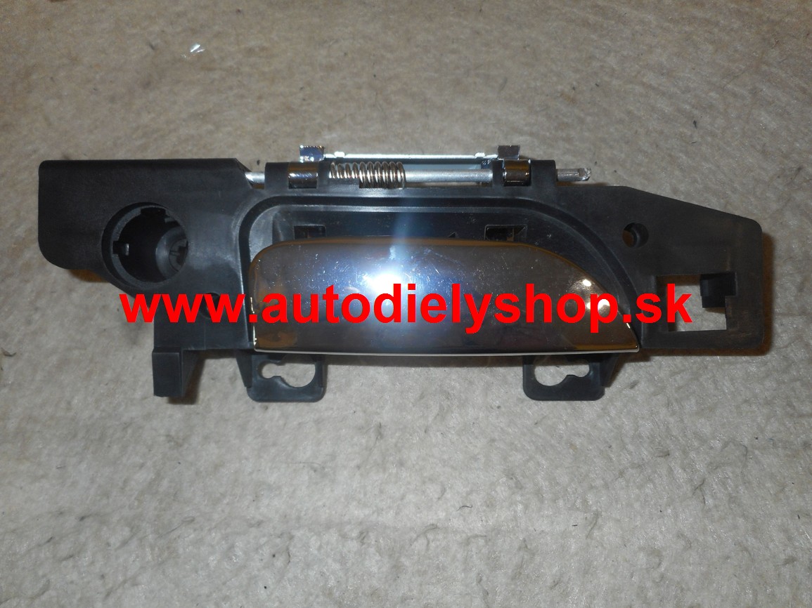 Ford MONDEO 3/93-9/96 predná kľučka pravá chromová 03.93-08.96
