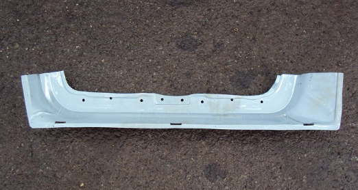 MERCEDES BENZ VITO 12/95-6/03- predné korýtko prahu, lavá strana 